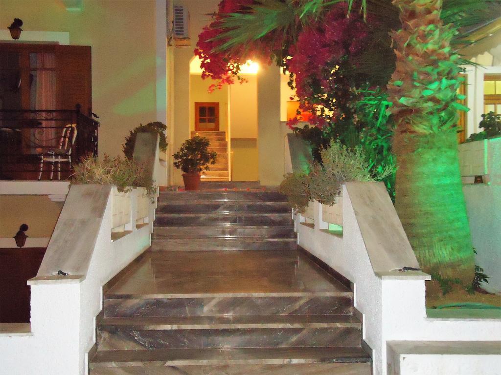 Hotel Sweetmemory Agia Marina  Zewnętrze zdjęcie
